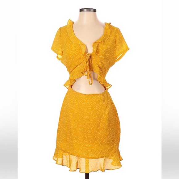 ALL IN FAVOR. Tie Front Midriff Dress - Picture 8 of 13